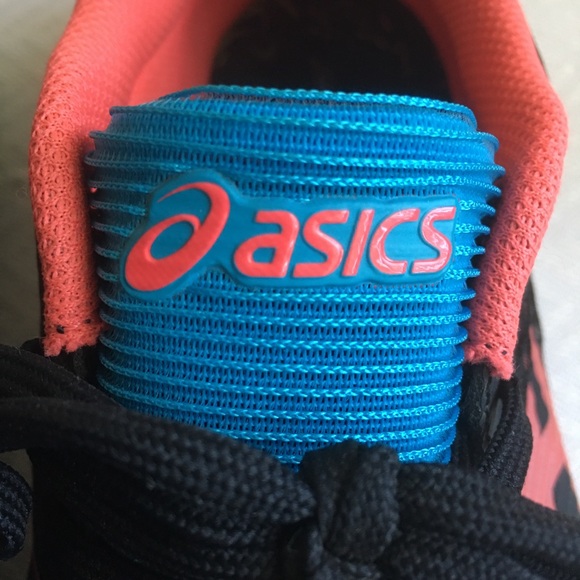 ASICS Women’s Black Hyper-RocketGirl SP 6mm Track Spikes Size 9.5 - Picture 4 of 14